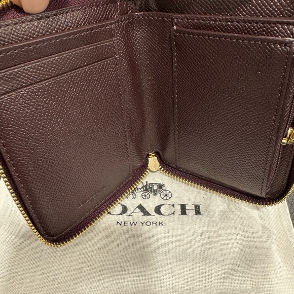 Coach small zip around wallet. - Picture 3 of 6